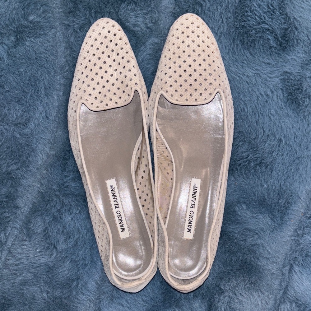 Manolo Blahnik light gray perforated  Women's Flats